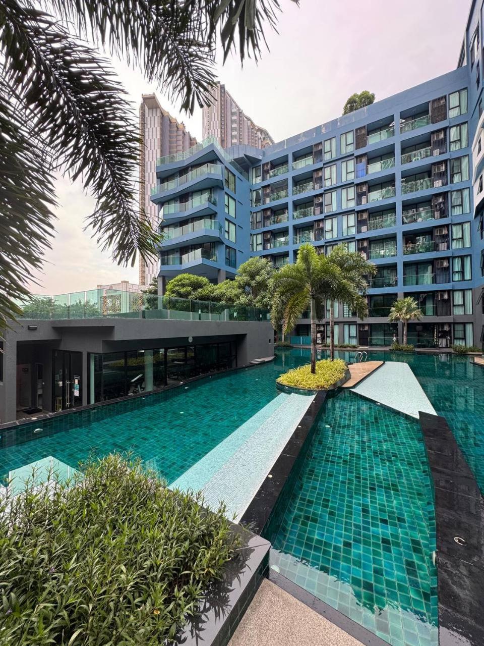 Acqua Bb * Pantai Jomtien